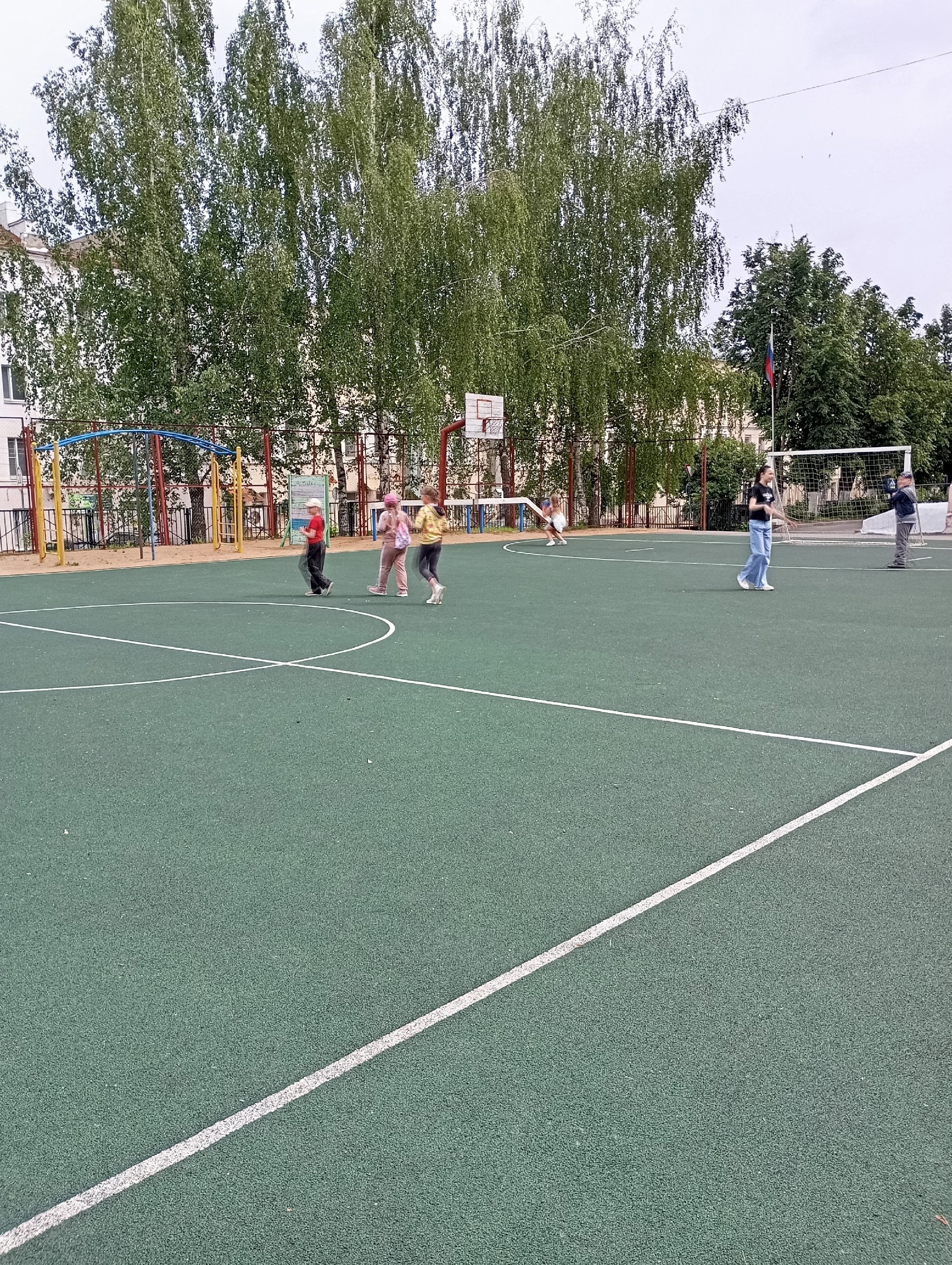 Здравствуй, лето, красное, лето безопасное.